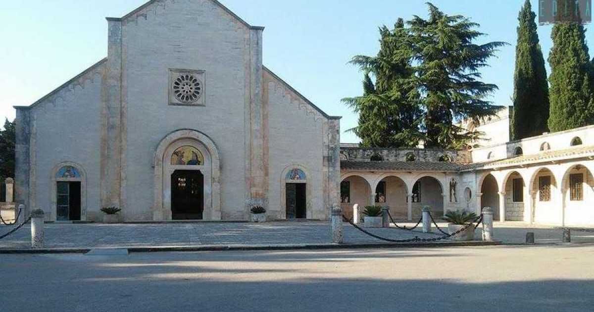 Noci, l'abbazia Madonna della Scala: dove 22 monaci pregano e ''ascoltano''